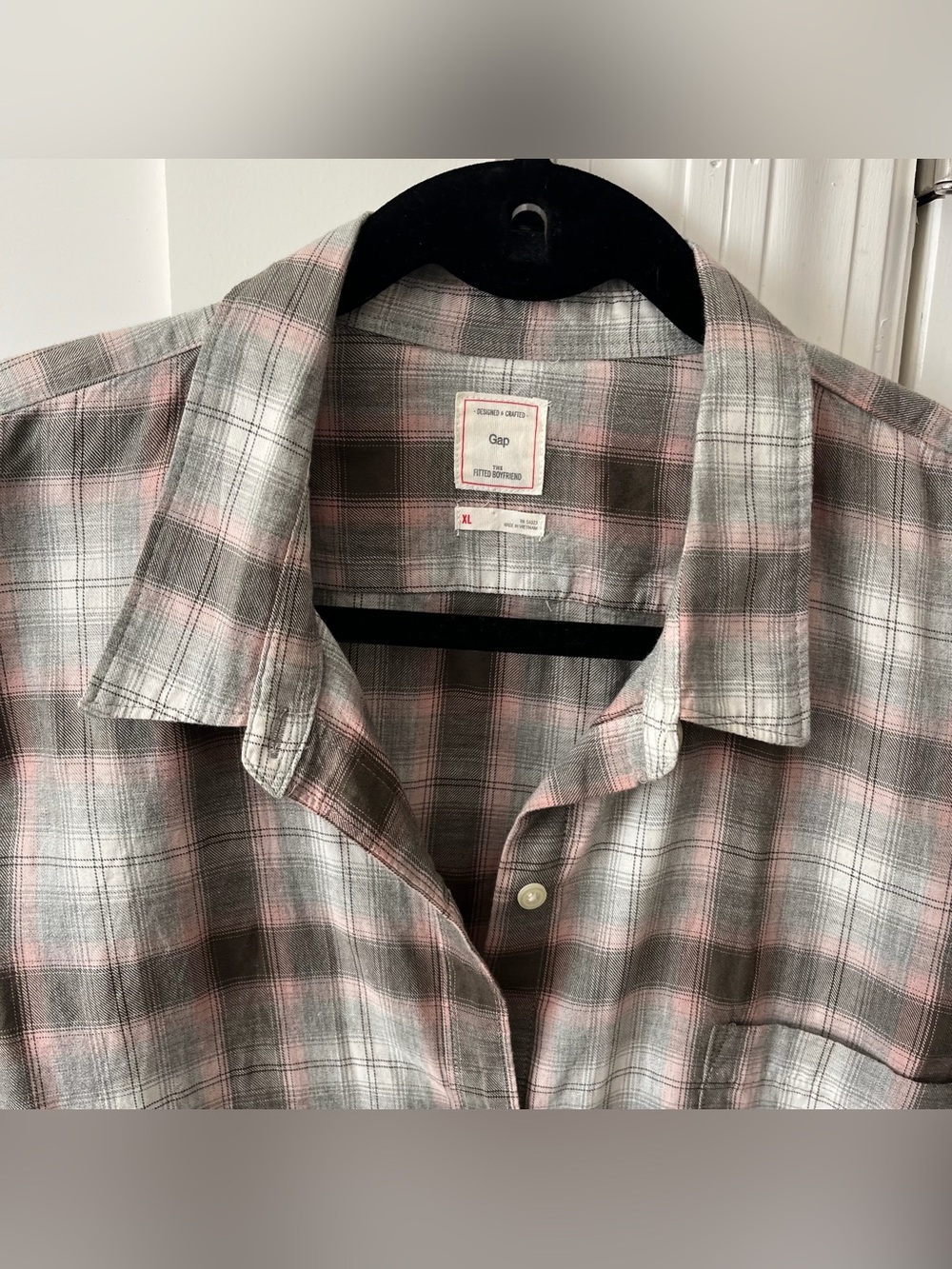 Gap The Fitted Boyfriend Plaid Button Down Shirt Gray Sz XL - Picture 4 of 16
